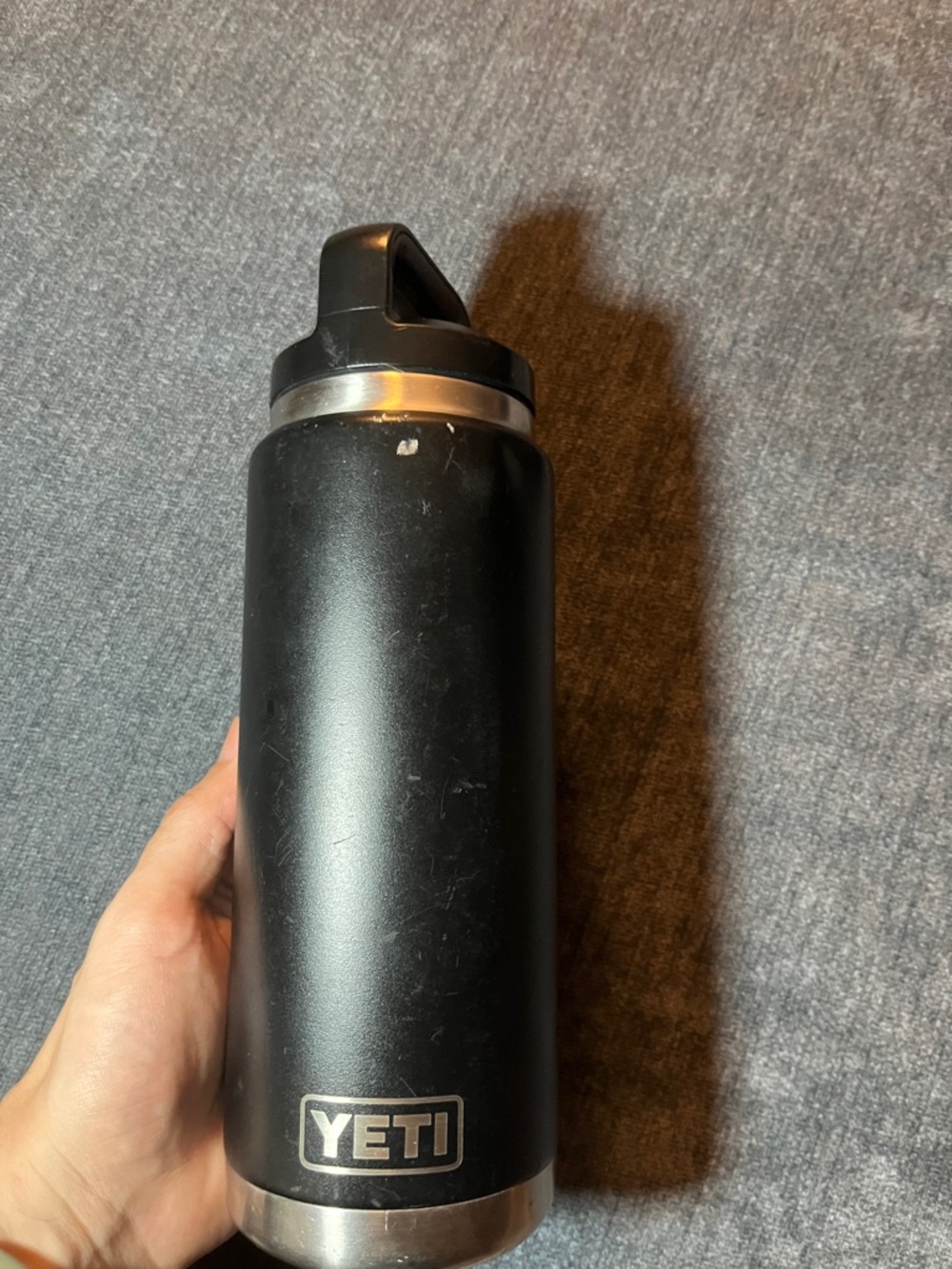 Yeti  Bottle water 26oz black